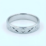Classic Silver XOXO Engraved Band Ring