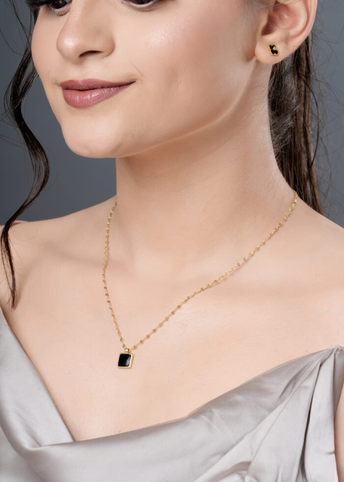 Onyx Square Pendant Necklace - Image 5