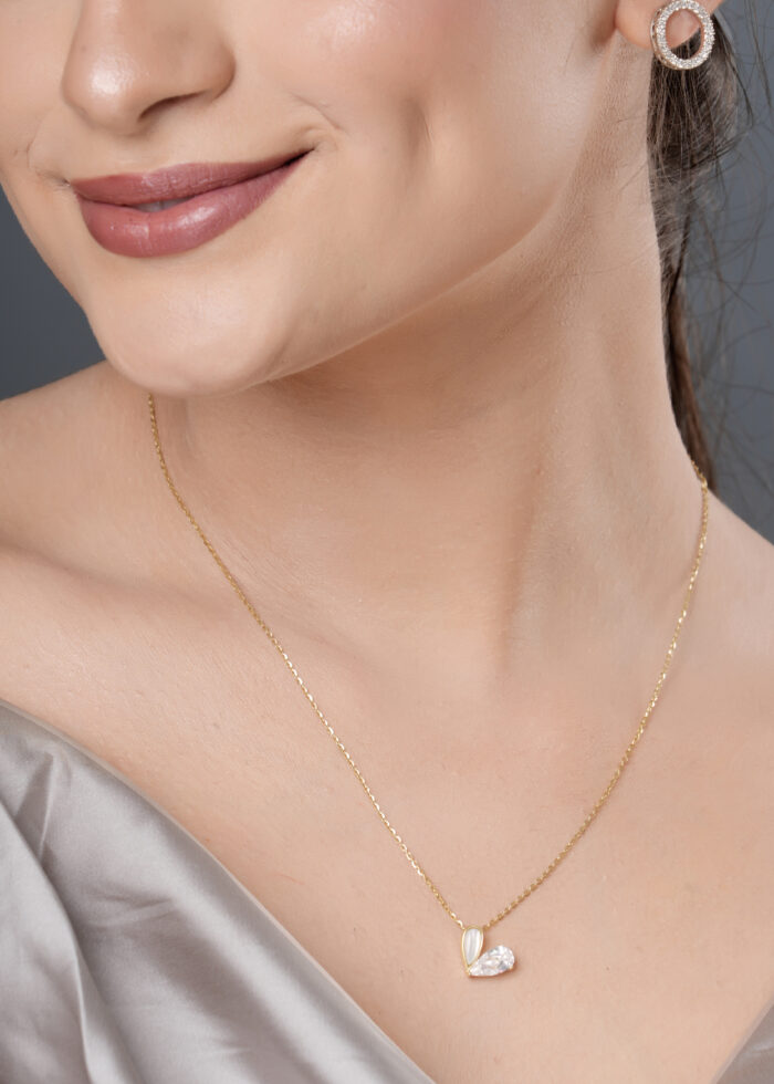 Crystal & Pearl Teardrop Pendant Necklace - Image 6