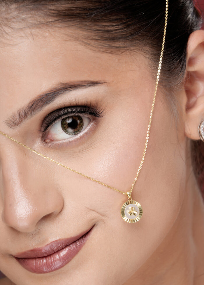 Gold Plated Silver Round Clover Pendant - Image 6