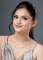 Gold-Plated Herringbone Chain Necklace - Image 4