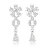 Floral cluster with Teardrop