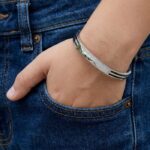 Linear Monochrome Kada with Micro-Pave Inlay