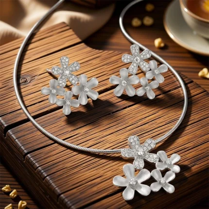 Flower cluster Pendant Set